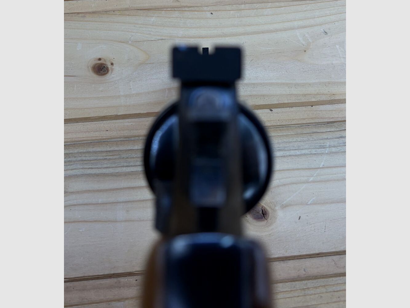 Taurus Mod. 96 .22 l.r. 6' Lauf Holzgriffschalen 6-schüssiger Revolver .22lr