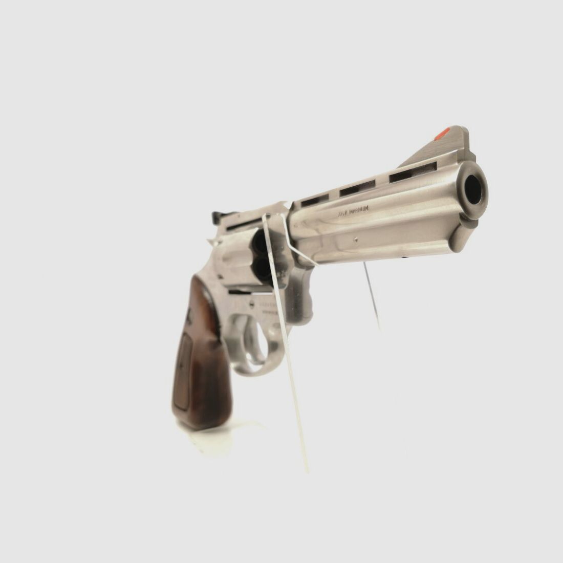Taurus 689