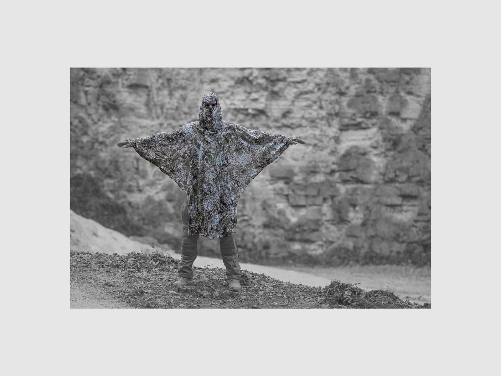 Ghosthood Ghosthood Tarnzubehör Compact Poncho concamo beige