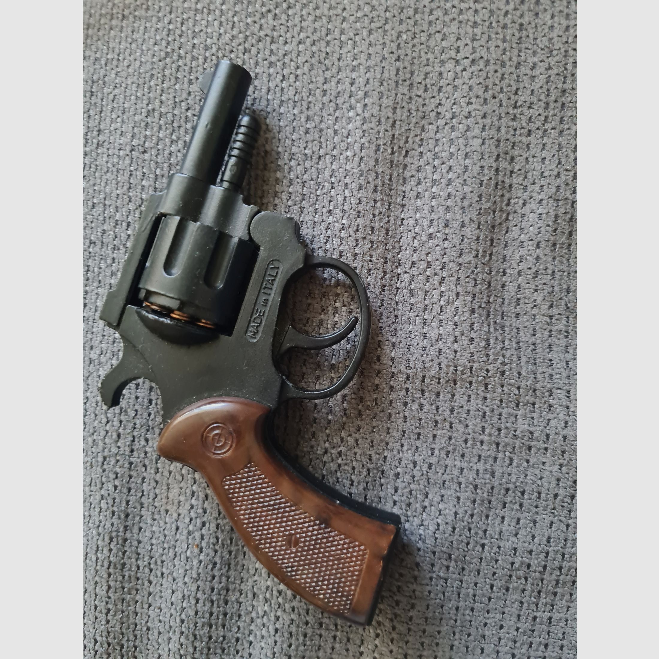 2 armes à blanc