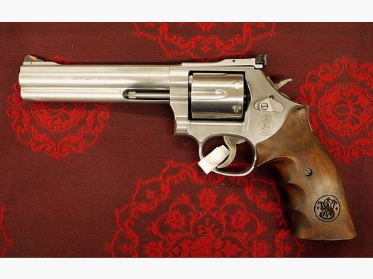 Smith & Wesson	 686-6