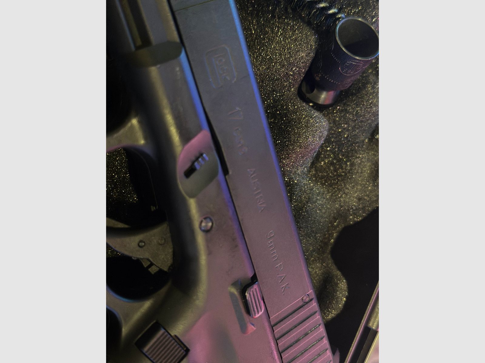 GLOCK 17 Gen5, 9 mm P.A.K. Schreckschuss UMAREX