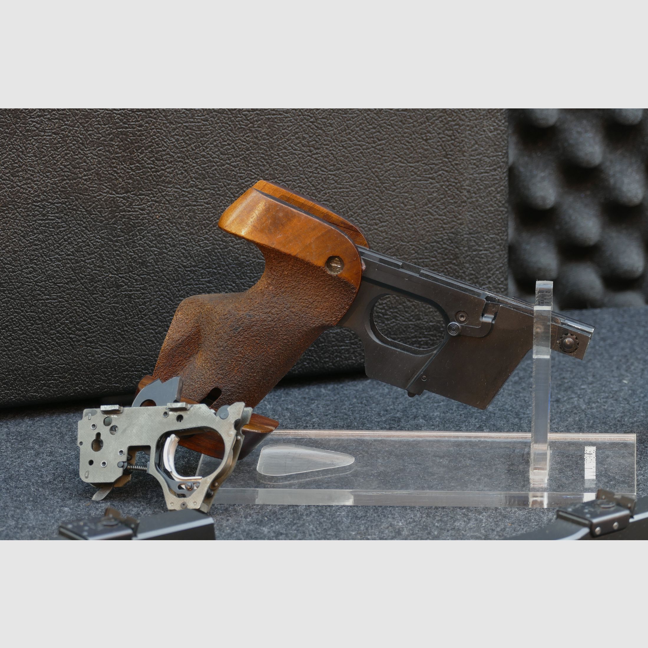 Walther GSP – ( .32 S&W Long / calibre intercambiable .22 LR ), set completo, maletín, sistema intercambiable - servicio realizado