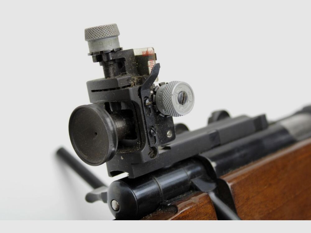 EL Büchse Anschütz Modell Match 54 Kaliber .22lr #:15646 Pfandversteigerung 17.7.25