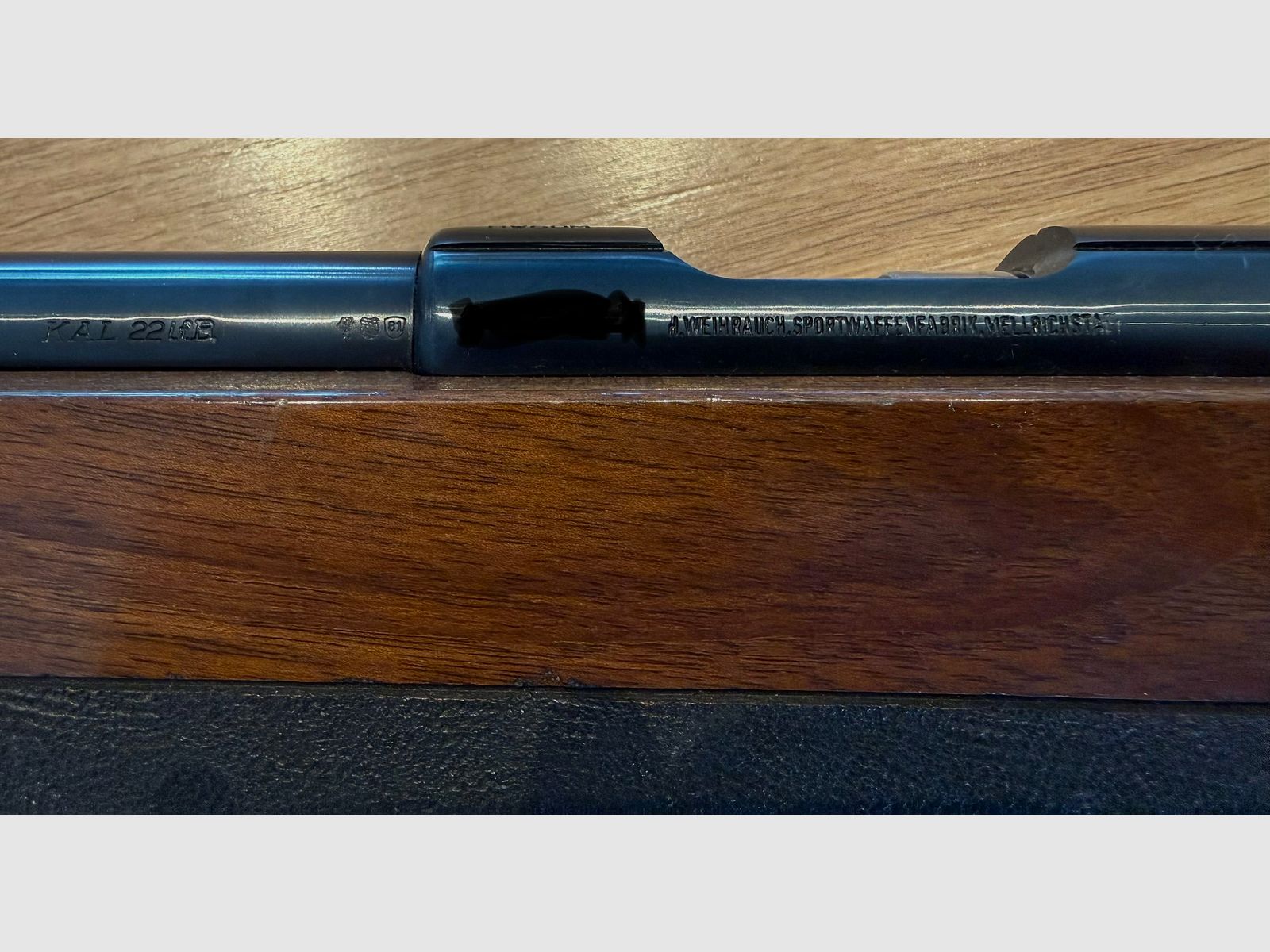 Weihrauch HW60M, carabine de match en calibre .22Lf.B. avec optique de visée : Elite 201