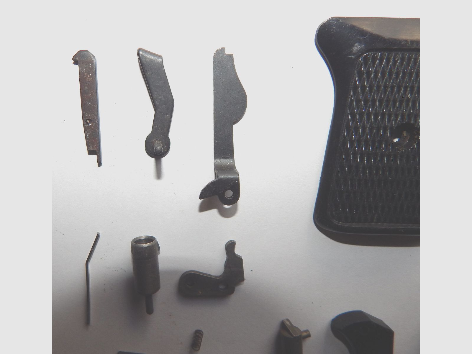 Ersatzteile für Pistole SM 10, 8 mmK