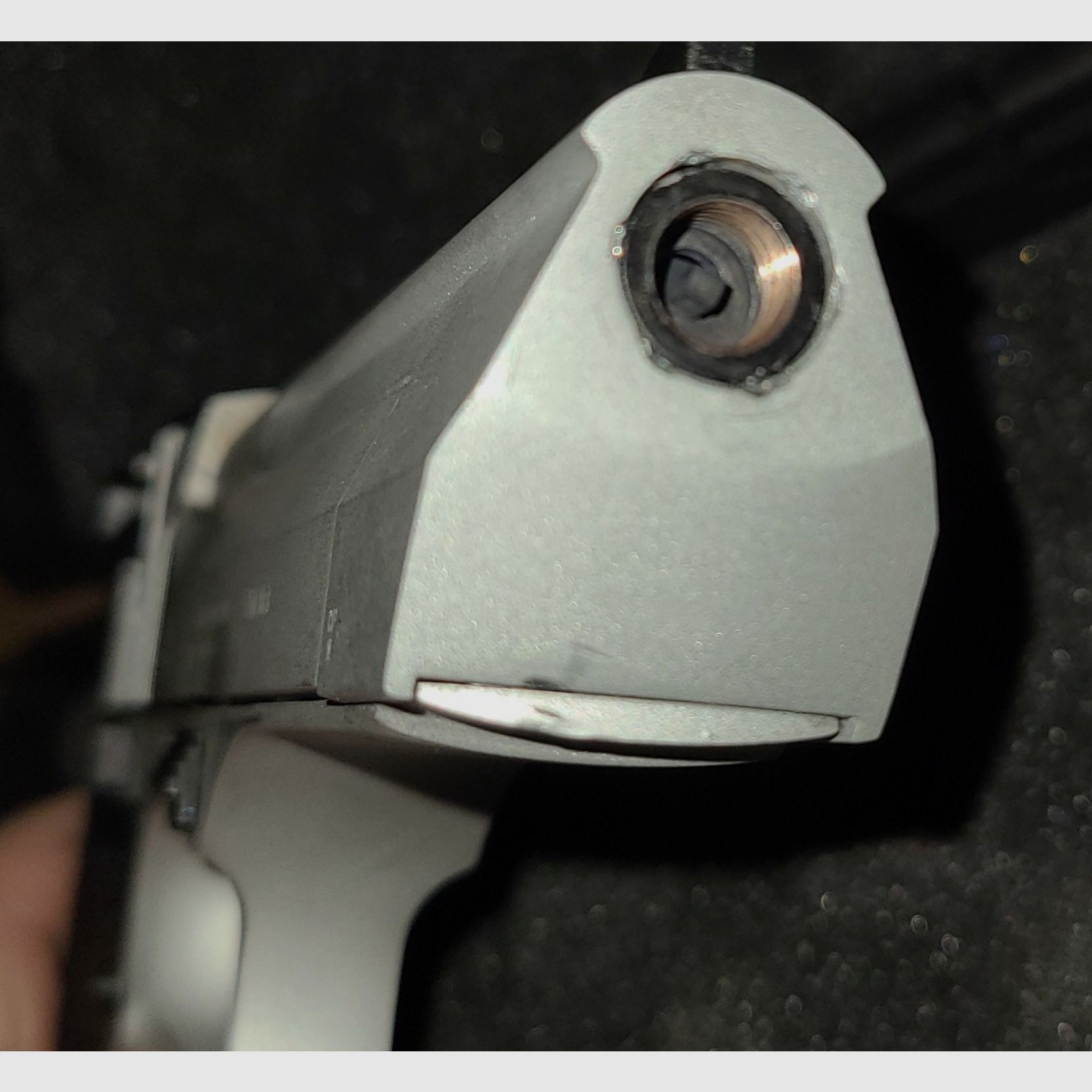 RETAY BIG FIFTY / VERCHROMT SILBER / mit Zubehör 3 MAGAZINE / mit OVP / cal. 9mm P.A.K. / PTB 1074 / SCHRECKSCHUSS GAS PISTOLE / SILVESTER / SELBSTVERTEIDIGUNG / NEUWERTIG