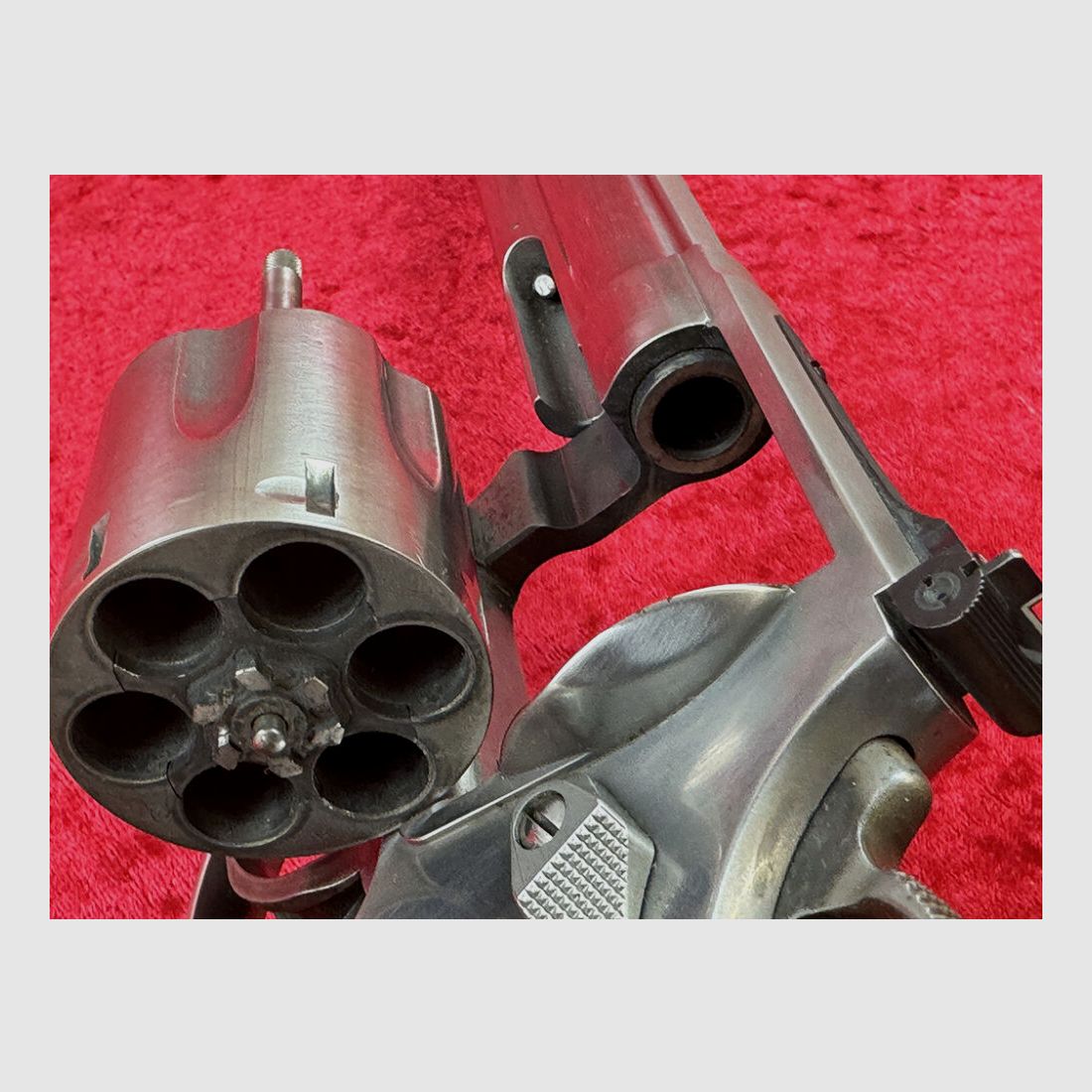 Smith & Wesson 629-5 Classic