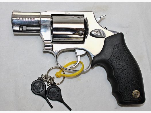 NEUW. TAURUS 605 - STAINLESS REVOLVER .357 Magnum mit TAURUS SECURITY SYSTEM