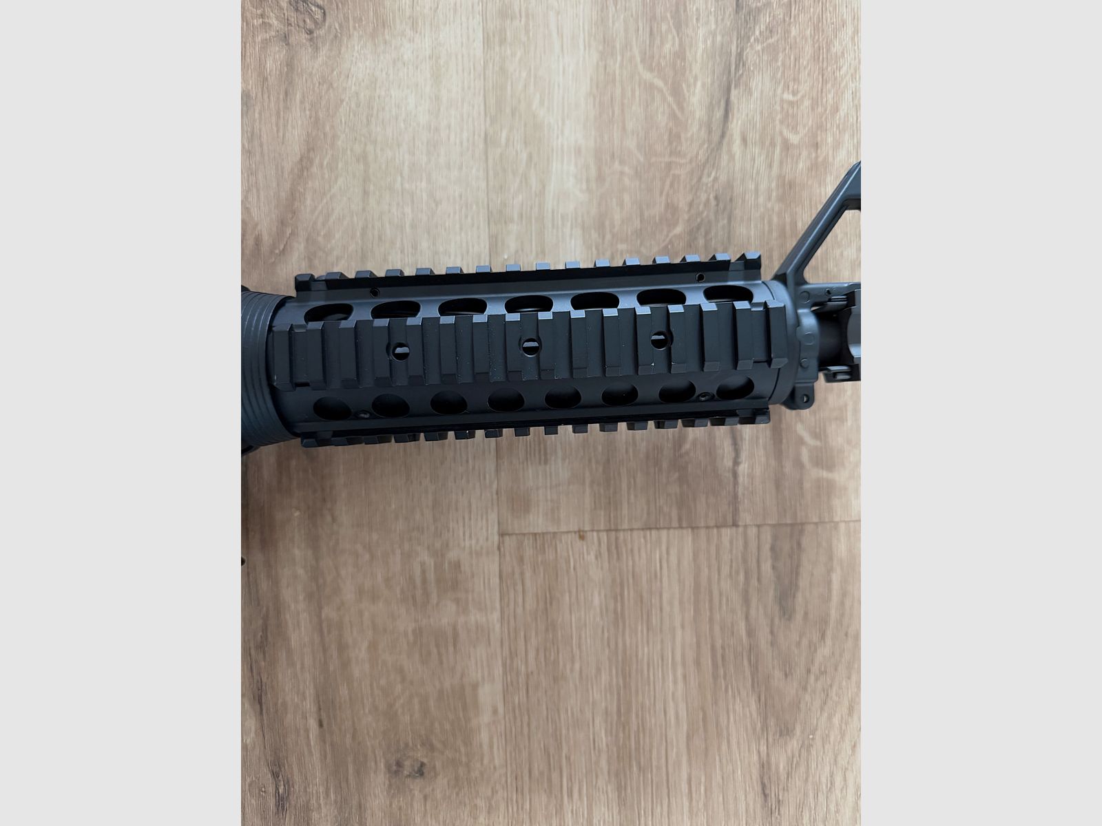 Ares M4 S-AEG, Bild 5 von 8