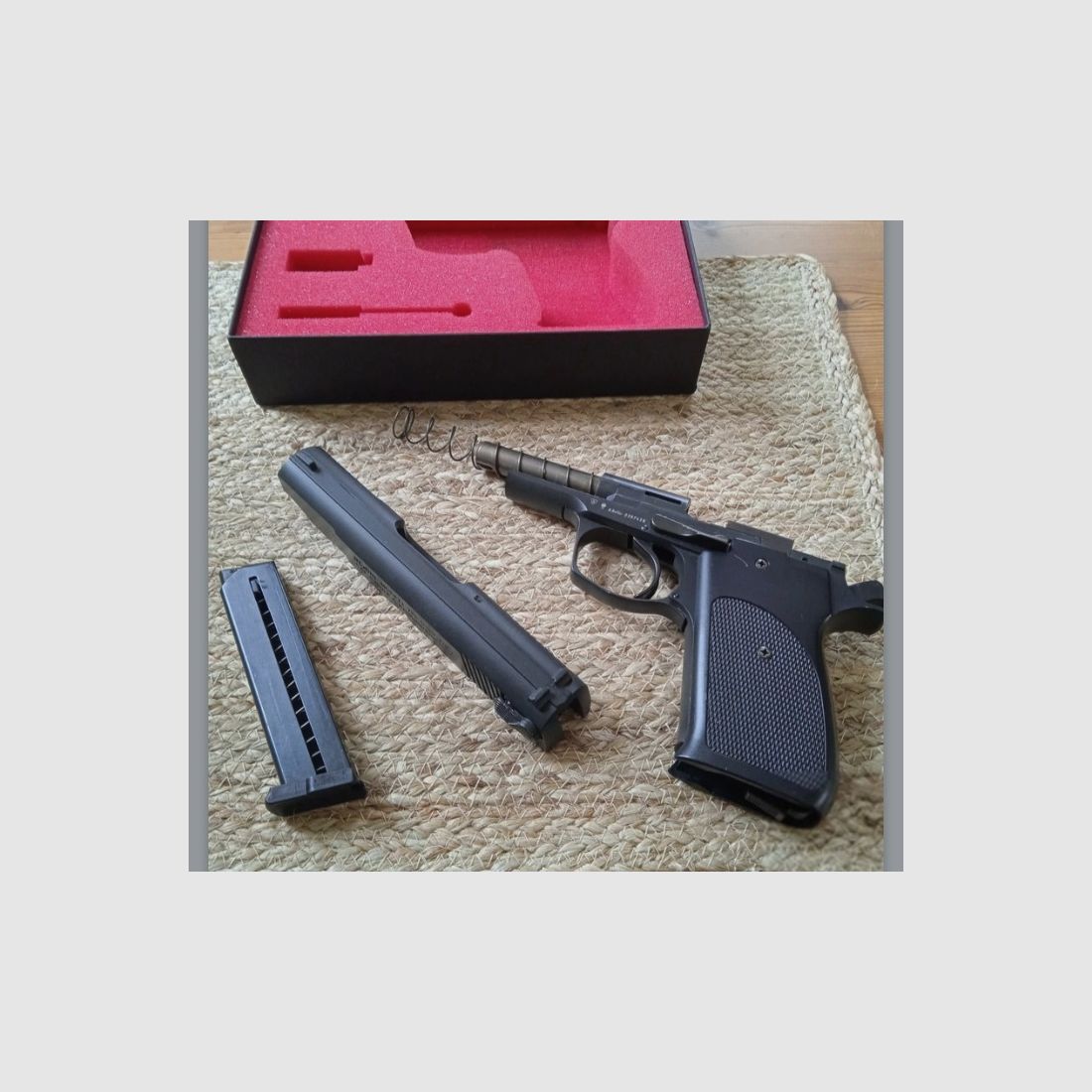Röhm 725 zweite Generation + 3 Magazine
