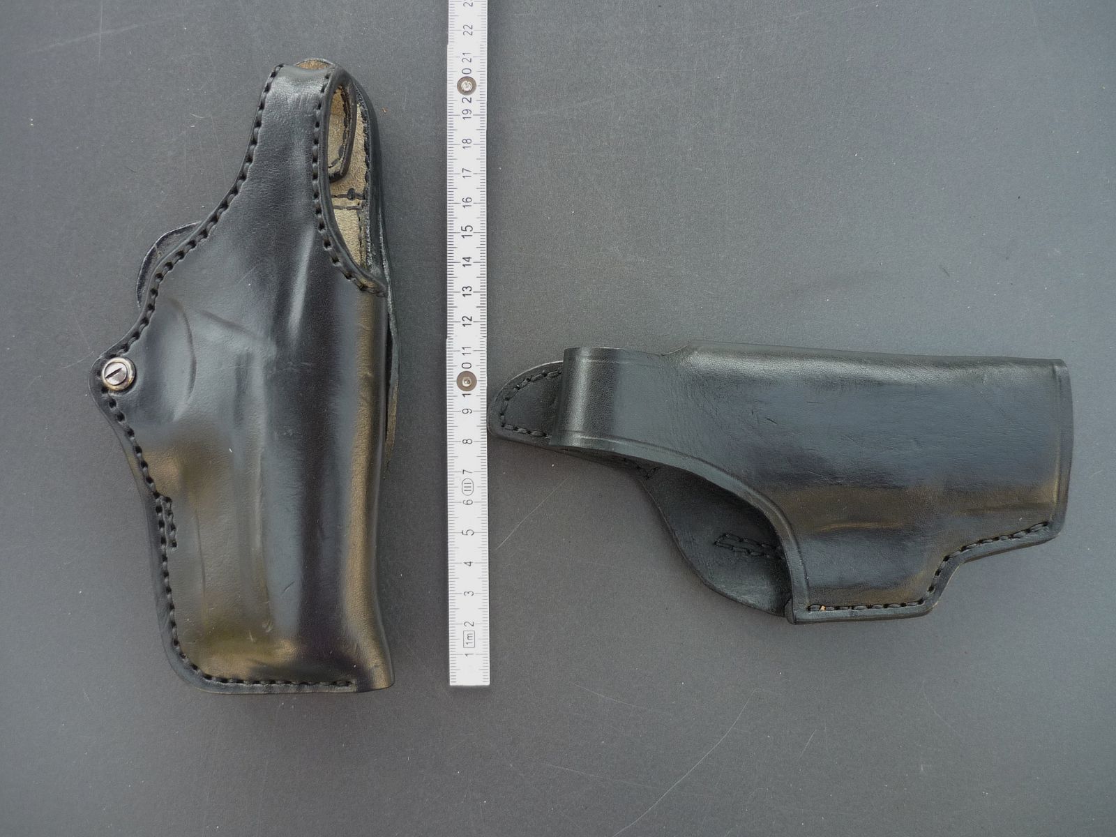 HKDesign Holster  Art. Nr.  002 : Einfachholster mit Snapverschluß  -  für:  S&W 639 bzw. PPS-  für Rechtshänder