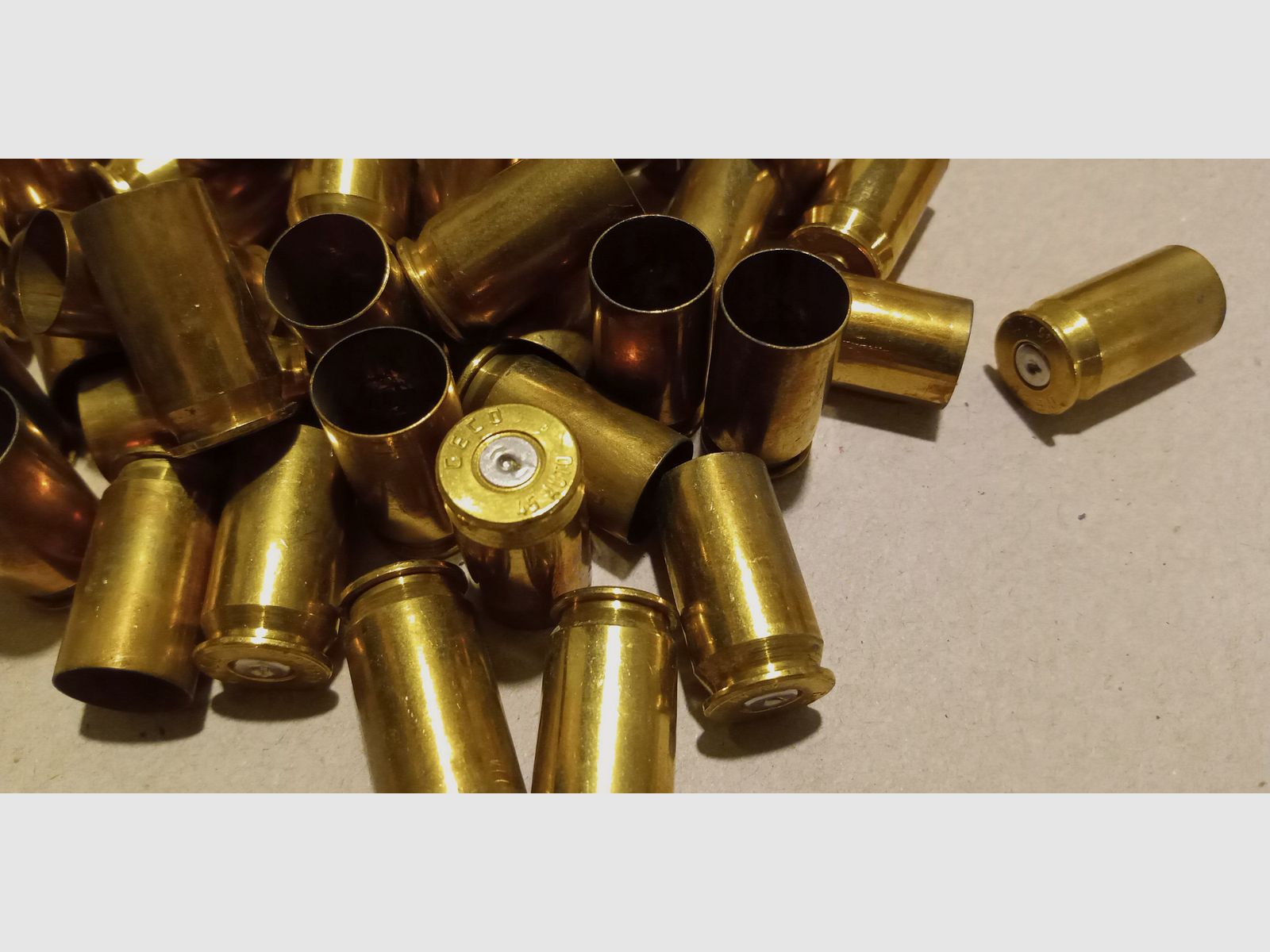 Cartuchos .45 ACP °°°°°°°°°°°°°°°°°°°°°°