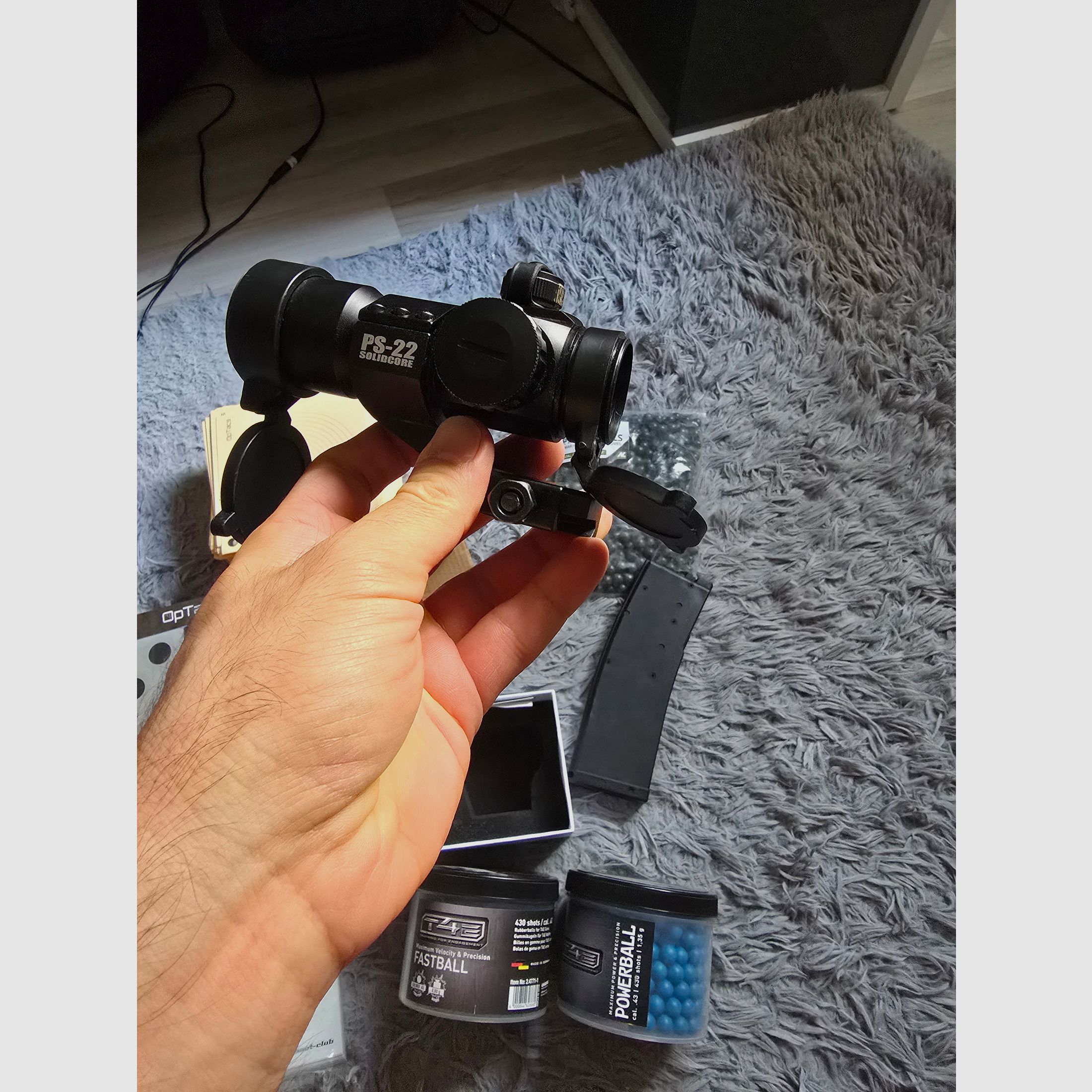 Großes Schießsport- & Airsoft-Set: Kugelfangkasten, Rotpunktvisier, Ziele & Munition HK 416 T4E RAM Magazin 