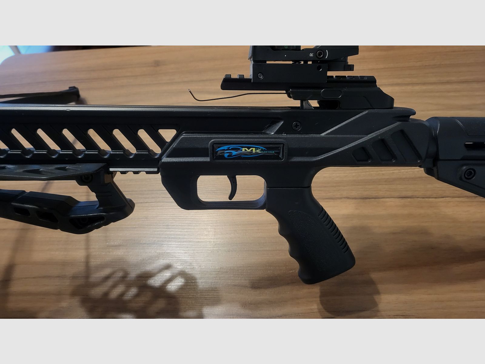 Man Kung MK-XB52 Stalker Compound-Armbrust | Red Dot | Spannhilfe | Bolzen | Top Zustand