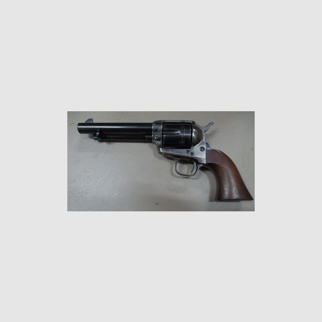 Revolver à action unique Uberti 5,5 pouces SAA