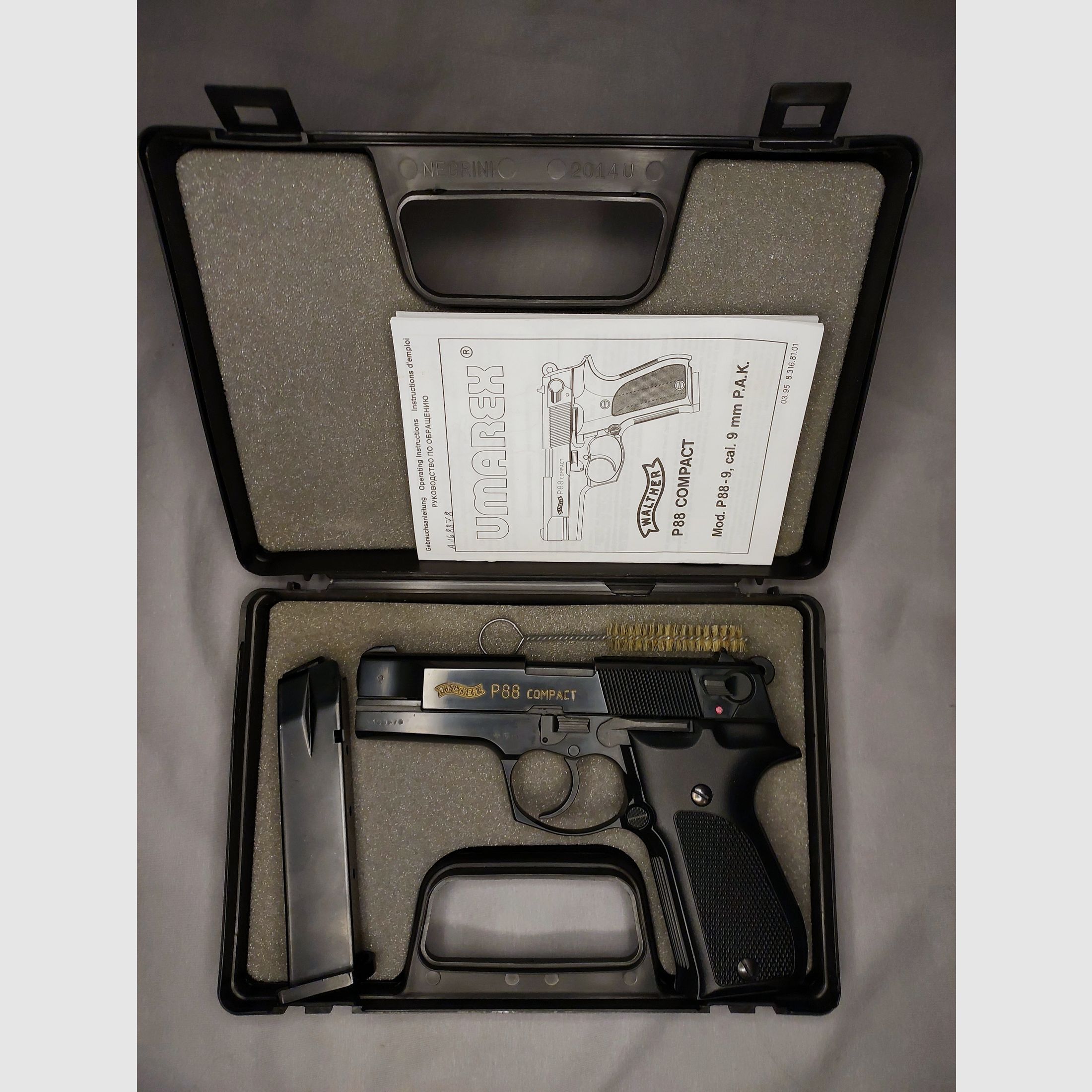 Walther P88-9 (P 88 Compact) pistola de fogueo 9mm P.A.K. negra (PTB 613)