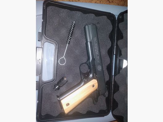 Colt 1911 Government mit Holzgriff von Umarex 9mm pak Neu! 