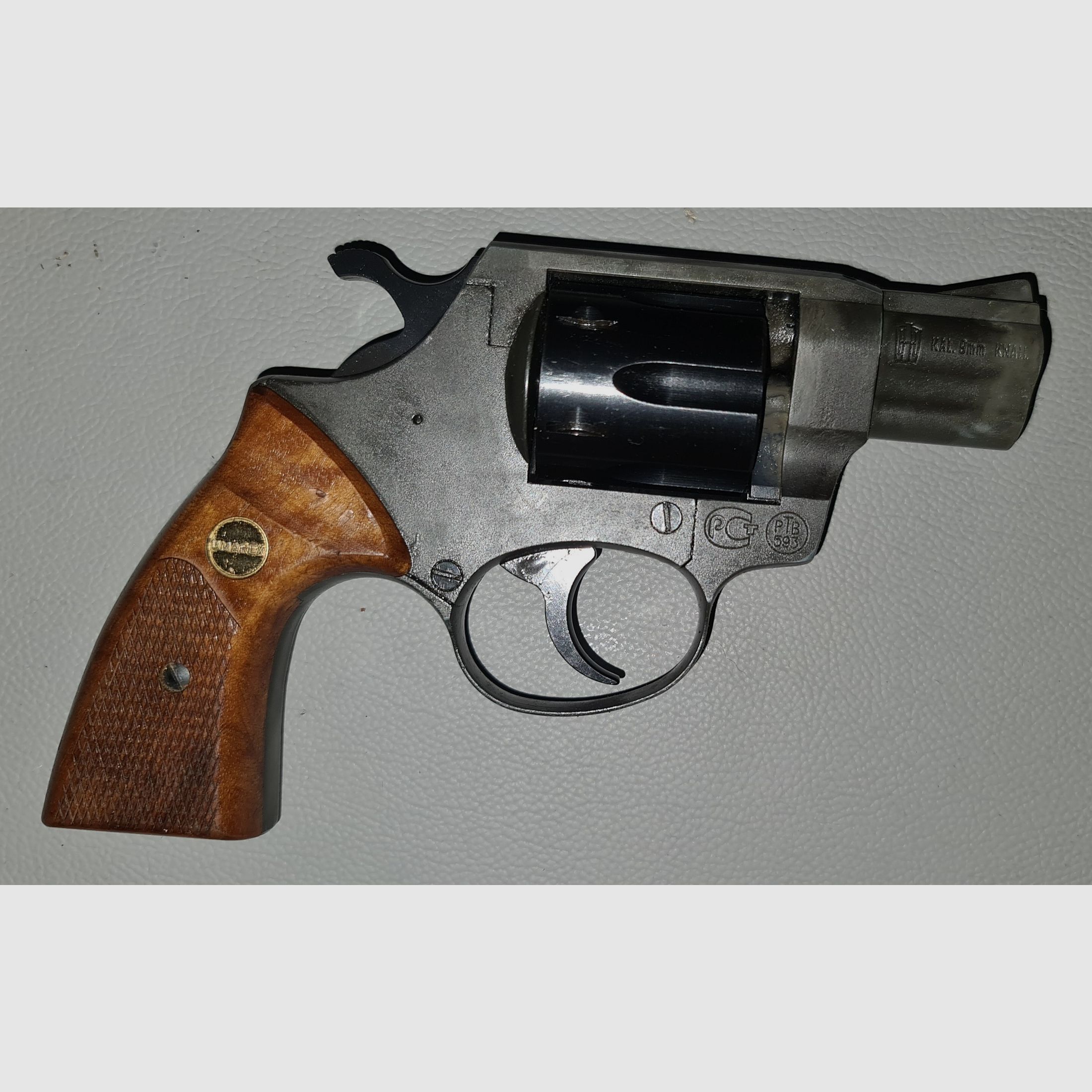 REVOLVER UMAREX ALFA 2 / cal. 9mm / PTB 593 / SCHRECKSCHUSS GAS PISTOLE SILVESTER SELBSTVERTEIDIGUNG SAMMLER ohne ZUBEHÖR 