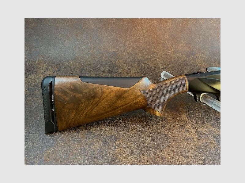 Benelli 828U Zwart Links