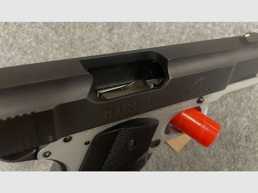 L.A.R. Grizzly Mark 1