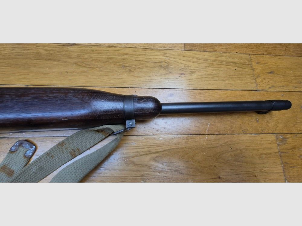 Tombée du ciel ! Rarissime Carabine USM1 A1 de parachutiste des toutes premières fabrications – Arme INLAND de mai 1943 – 1ière série de 70.948 armes – 100% Inland et 100% d&rsquo;origine – Cal .30 M1 – Pièce rarissime en excellent état mécanique et esthétique – Cat B 2e) ! – TBE++, image 18 sur 55