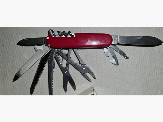 SCHWEIZER TASCHENMESSER VICTORINOX SWISS CHAMP ARMY KNIFE ARMEE MESSER NEUWERTIG