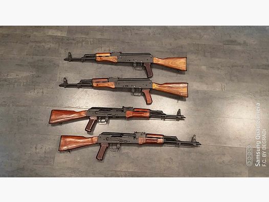 ARSENALI RUSSI AKM