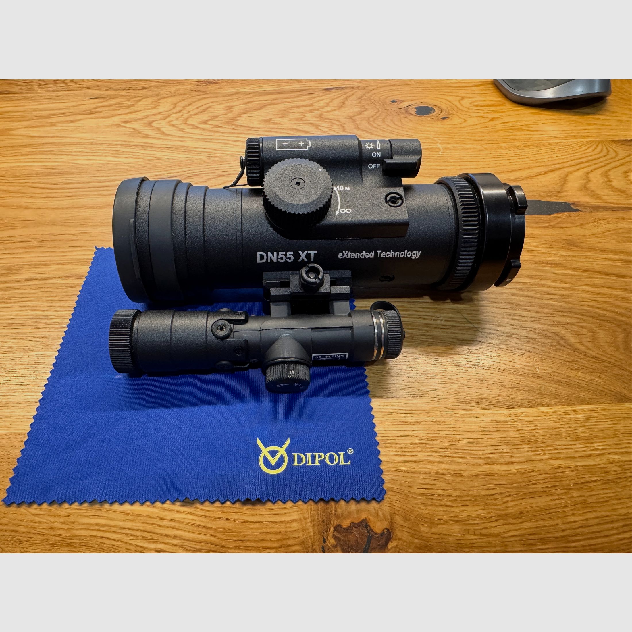 Night vision attachment DIPOL DN55 XT