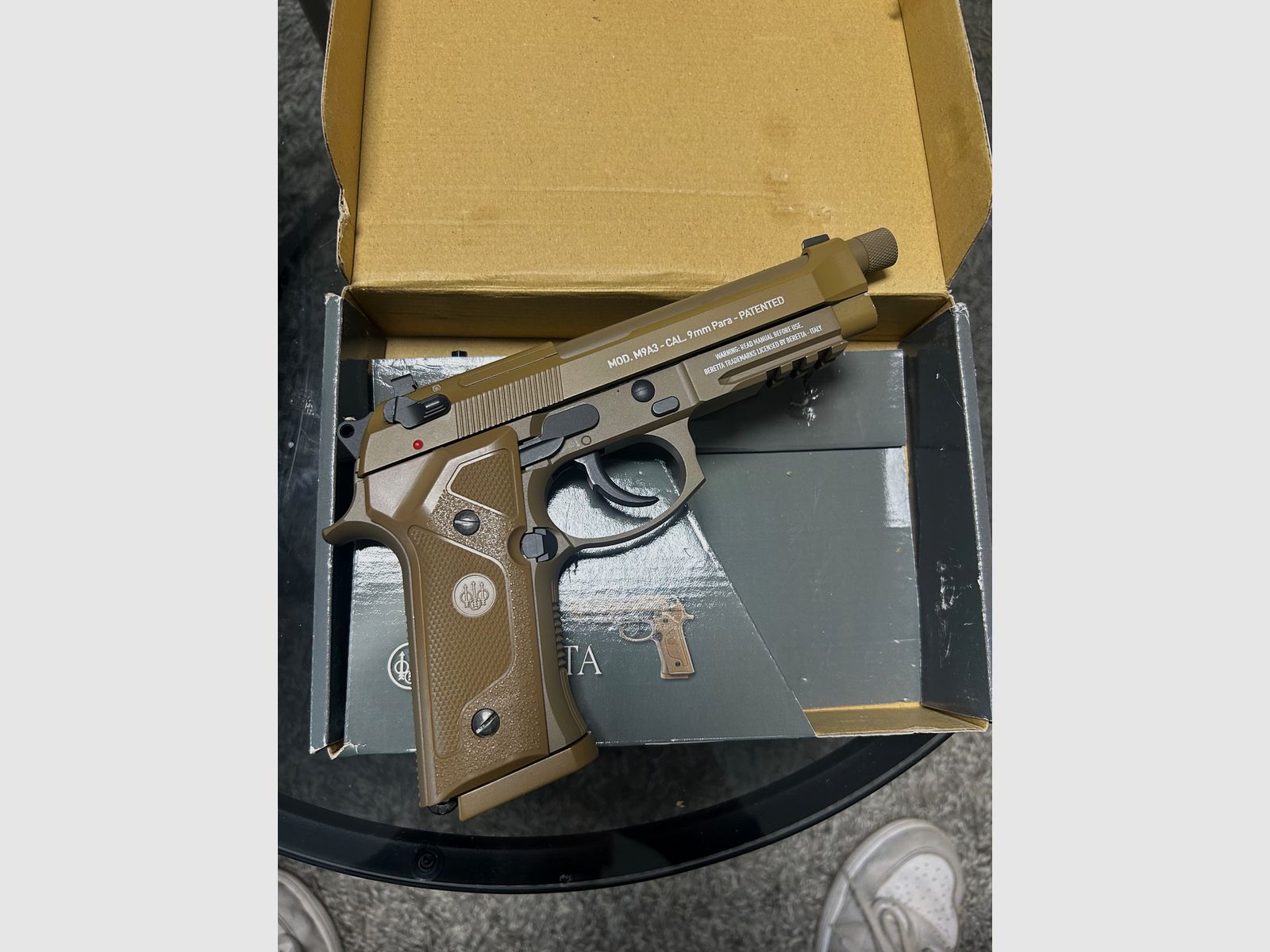 Beretta M9 A3 CO2 Luftpistole Kal. 4,5 mm BB FDE, Bild 2 von 5