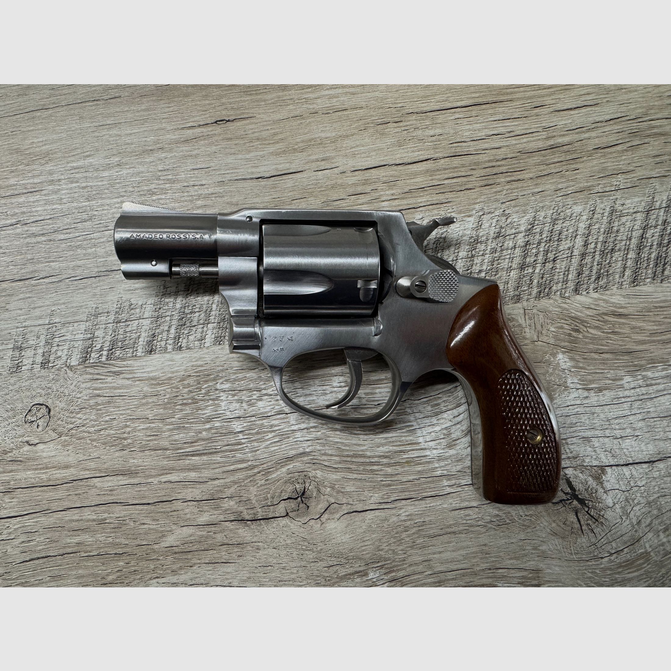 Rossi M87 Edelstahl – .38 Special Revolver mit Holzgriff 