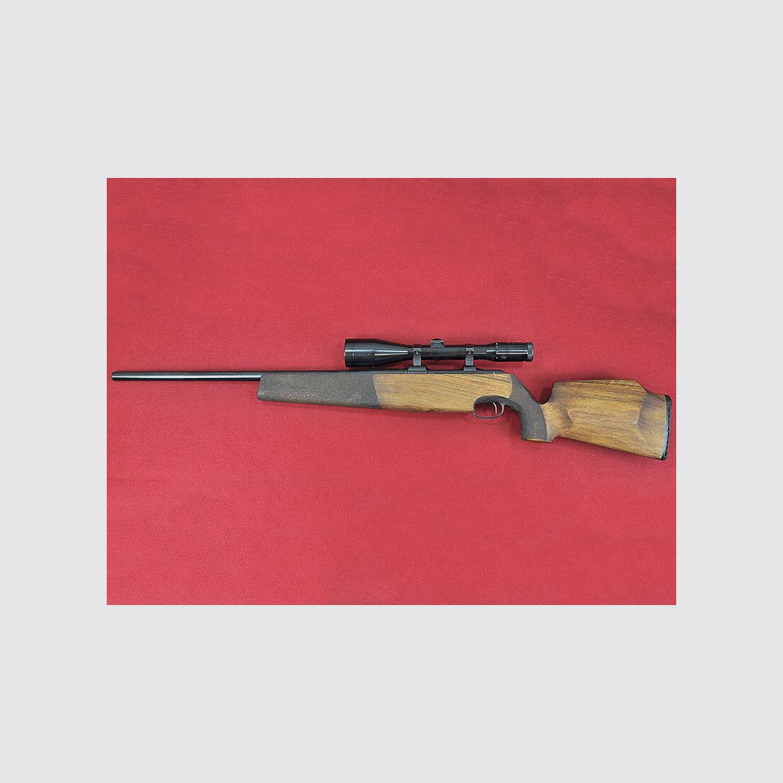 Krico	 .222 Rem. Einzellader Büchse inkl. ZF Zeiss Diavari-ZA 2,5-10x52