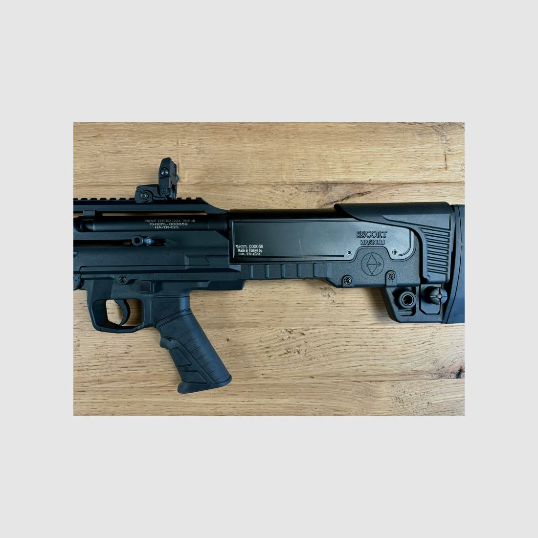 Escort BULL TAC PX - Schwarz nur 70,5cm lang Kal12/76 - Selbstladeflinte