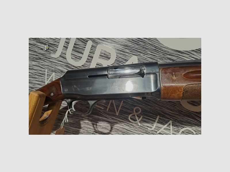 Franchi self-loading shotgun with multichoke