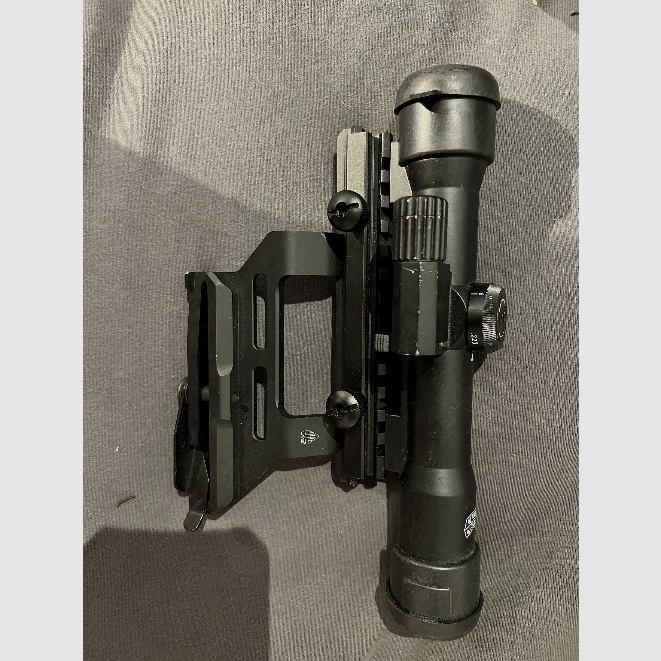 Hensoldt Fero Z24 – met Picatinny-montage en richtkijker verlichting (Geen Trijicon ACOQ, Leupold, EOTECH, Aimpoint, Steiner, Holosun, Elcan, Vortex,) voor SPORT & VERZAMELING