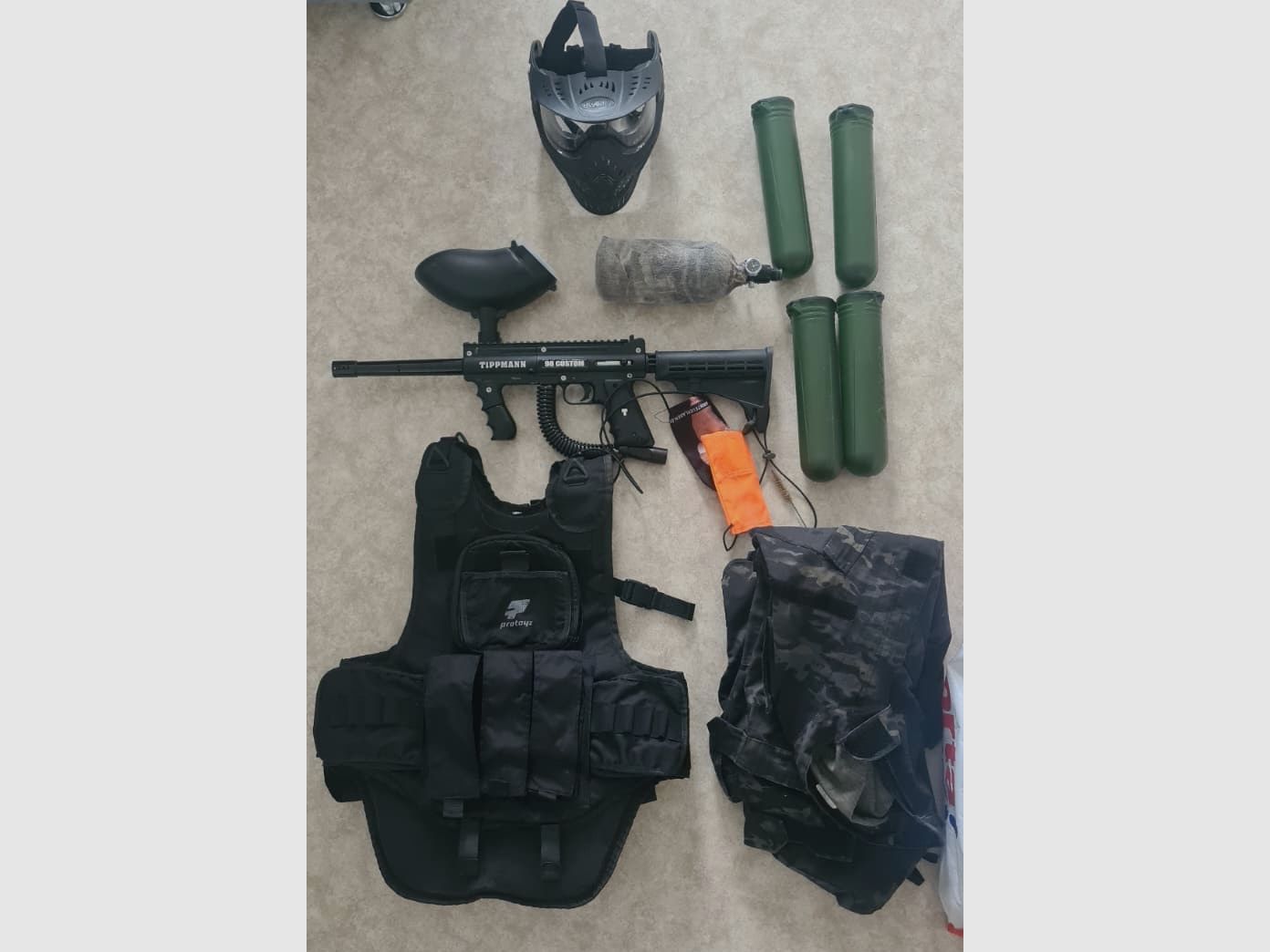 Tippmann 98 Custom Paintball Komplett-Set – sofort spielbereit