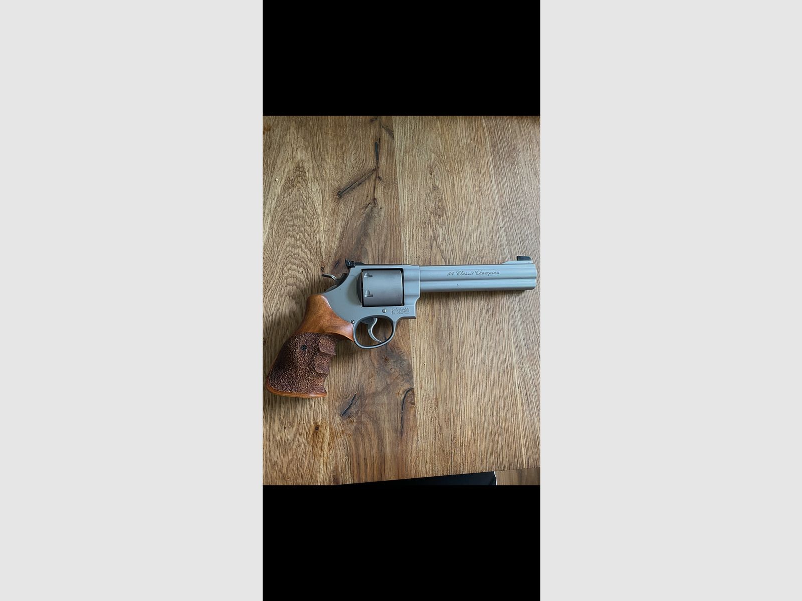Smith & Wesson classic Champion 44 Magnum