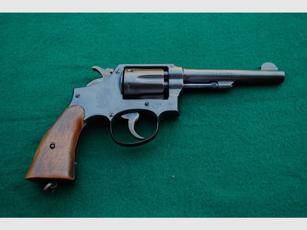 Smith & Wesson, Military & Police, Polizeirevolver, England, div. Stempel