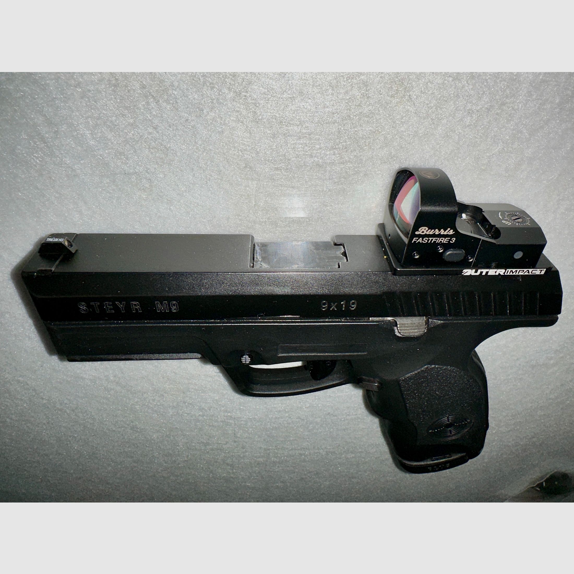 Steyr M9 9mm mit Reddot