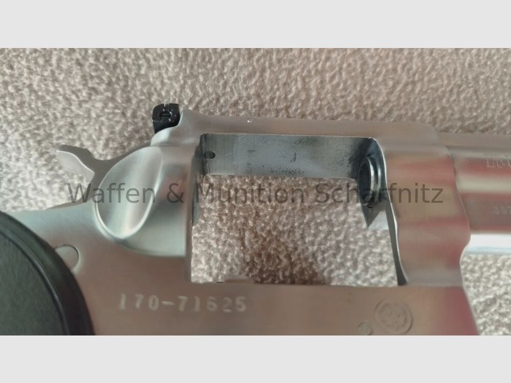 STURM, RUGER & Co. GP 100