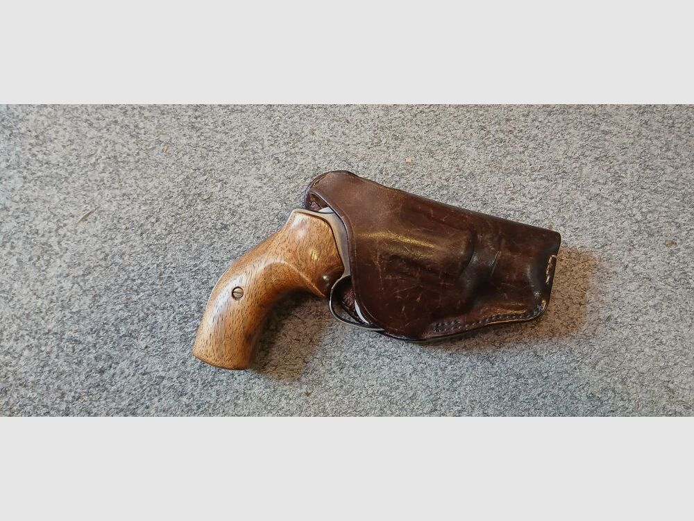 Smith & Wesson 60
