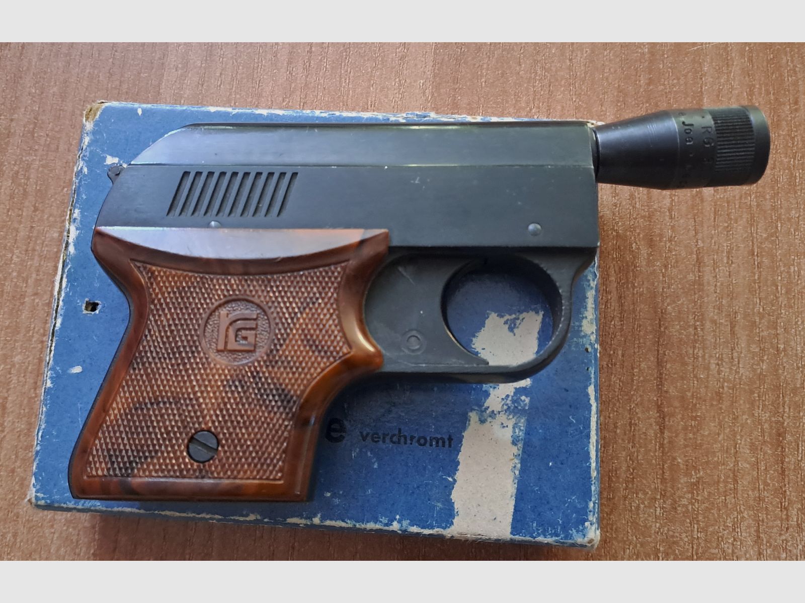 Röhm RG 3 Schreckschuss Pistole im Kaliber 6 mm Knall