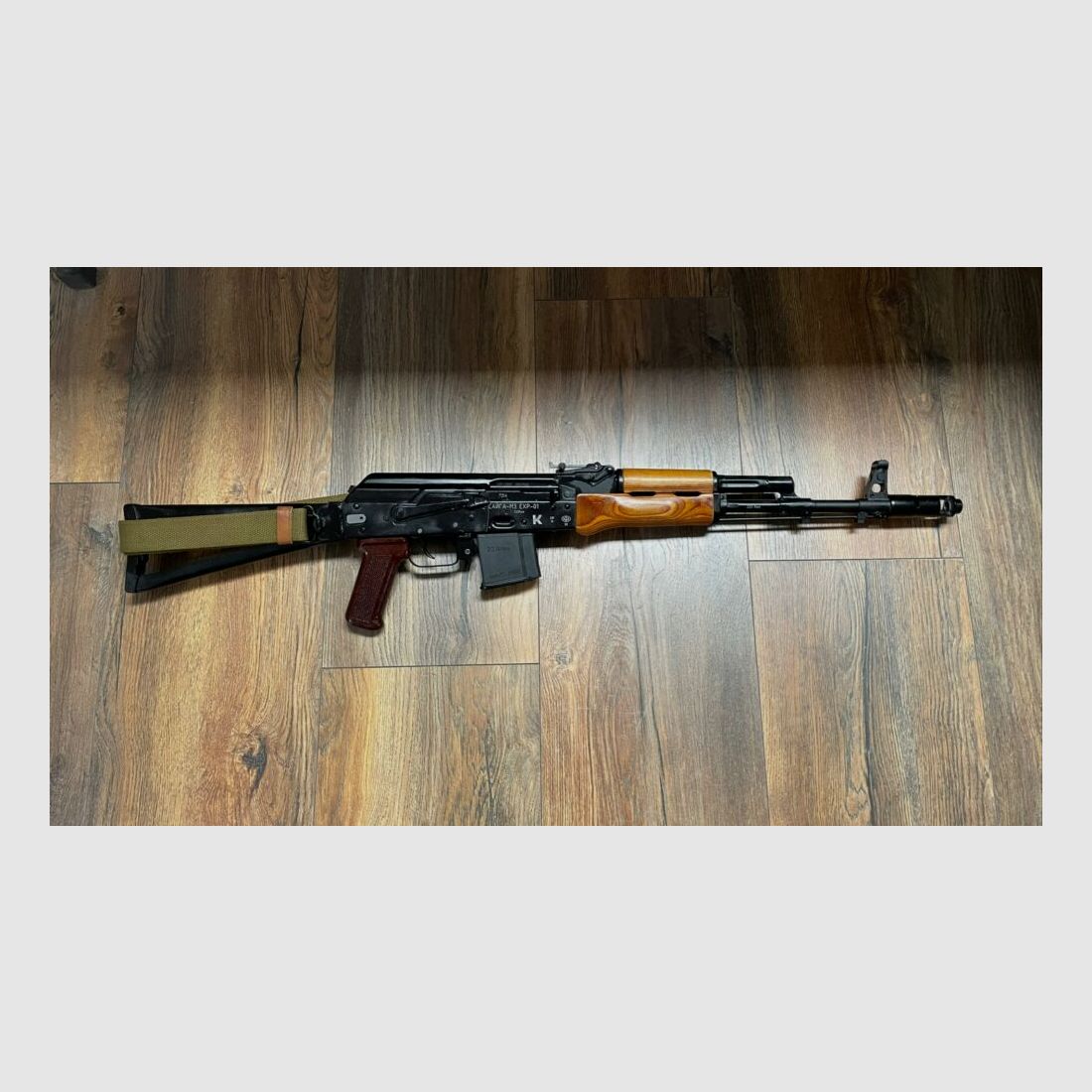 MGBs modèle spécial Izhmash Saiga MK 102 Retro - carabine semi-automatique .223Rem homologuée pour le sport ! - avec crosse pliante ! - version civile - système AKM AK47 AK74