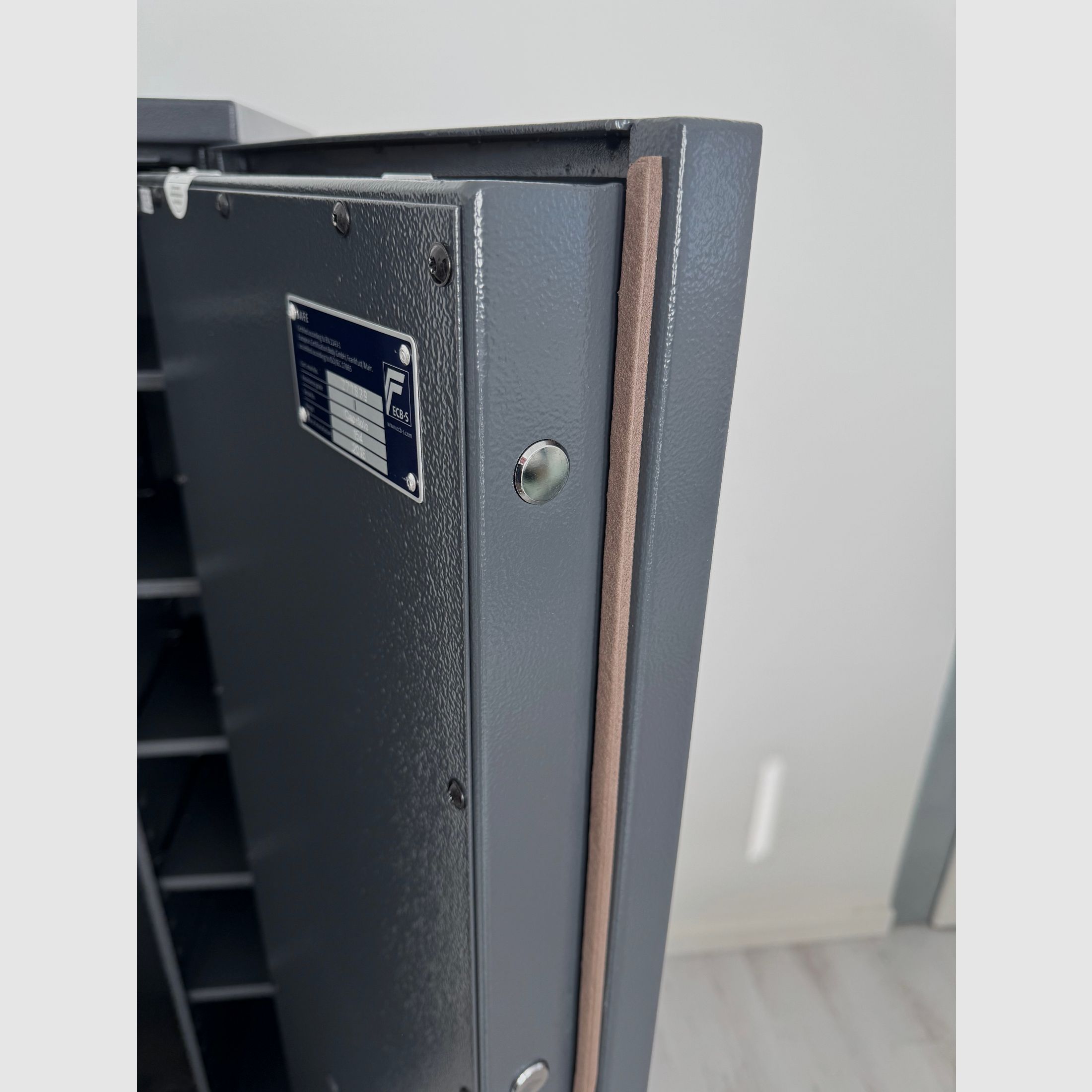 Coffre-fort Tresor Waffenschrank Gun Safe 1-4 Classe de combinaison 1 avec code mural combinaison B-30
