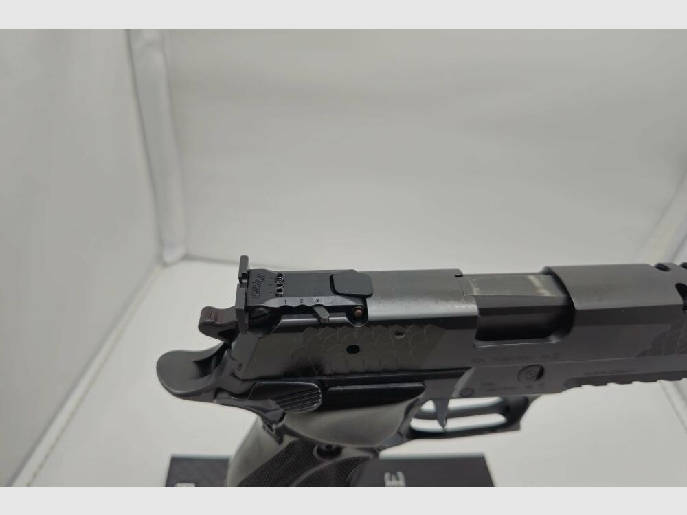 SIG Sauer P226 X-Six Club 30 9mmLuger