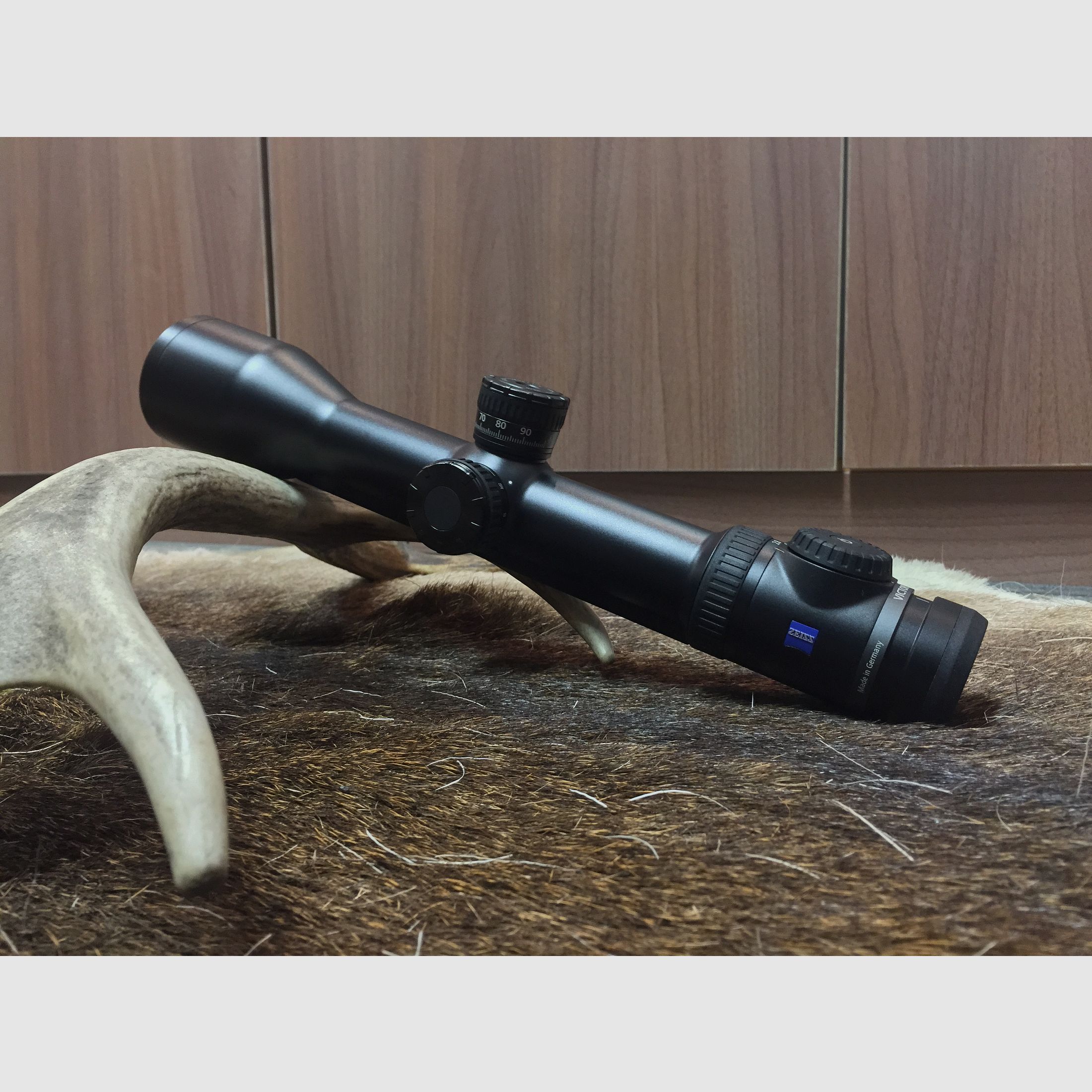 Zeiss Victory V8 2.8-20x56 M ASV, with rail