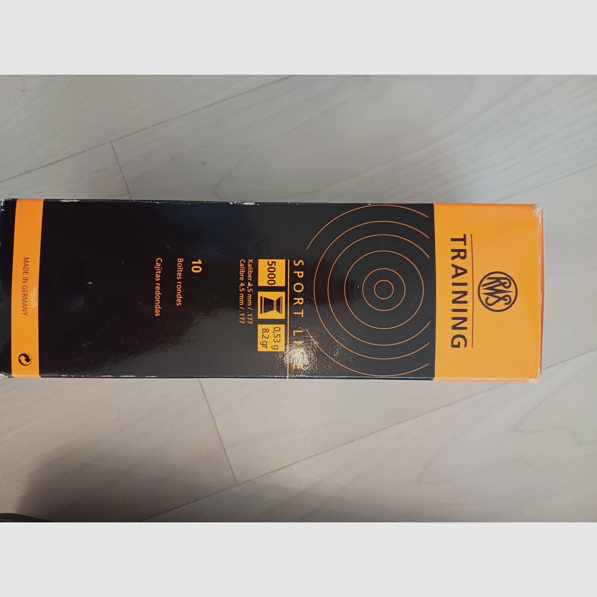 Air pistol Feinwerkbau P55 with 6500 air rifle pellets - Right-handed