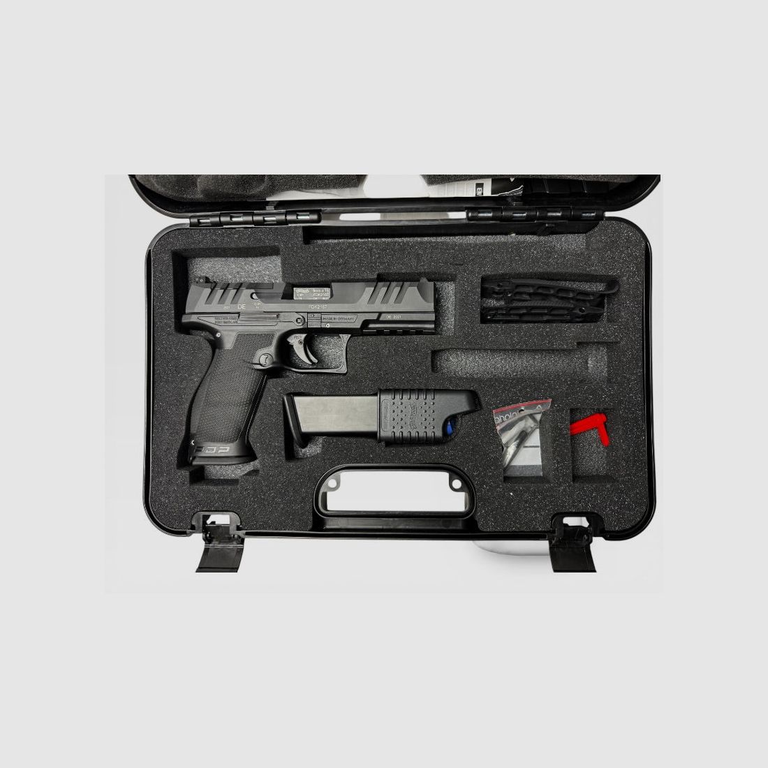 like new Walther PDP FS 4.5'' cal. 9mm Luger, image 2 of 2