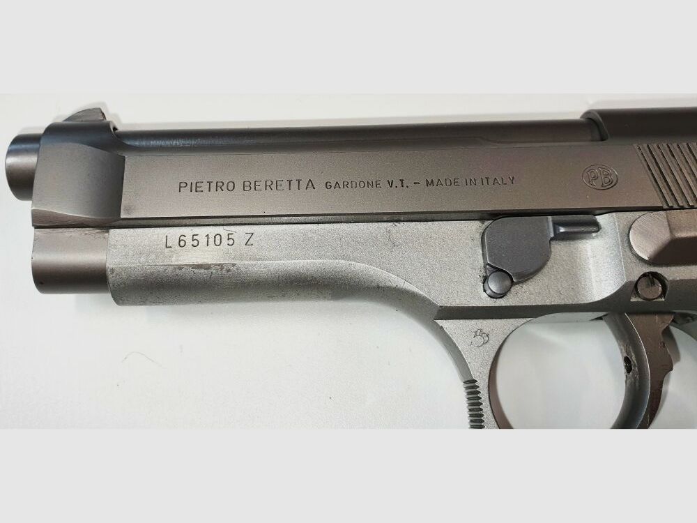 Beretta 92 FS, zdjęcie 3 z 8