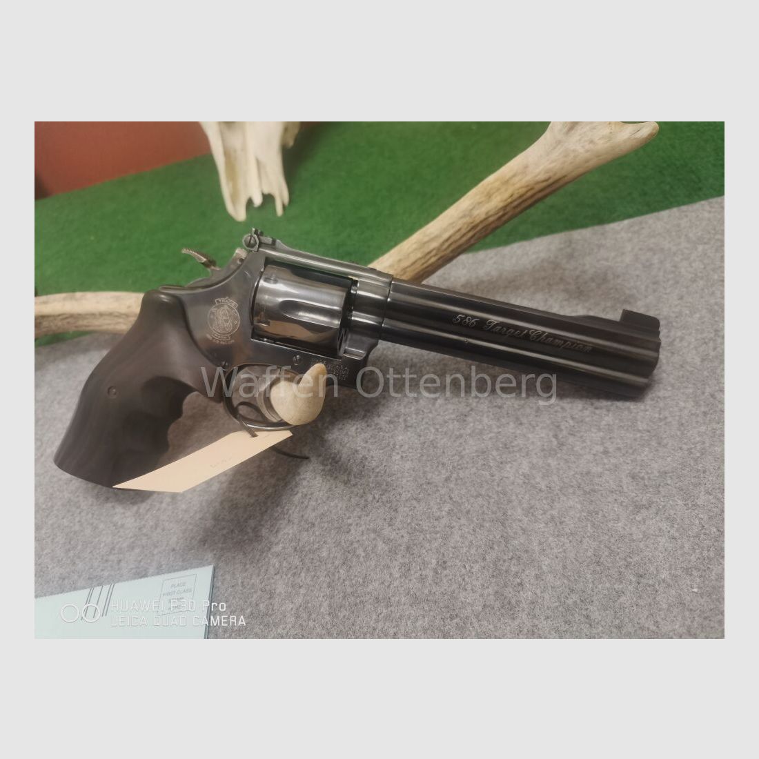 Smith & Wesson 586-4 Target Champion